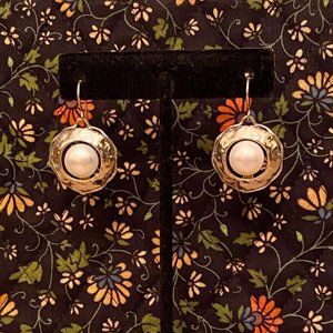 Israeli Didae Hammered Sterling Silver & Pearl Earrings 7/8"